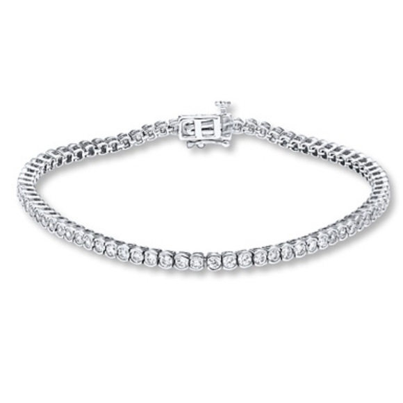 Diamond tennis bracelet and earrings - Picture 6 of 6